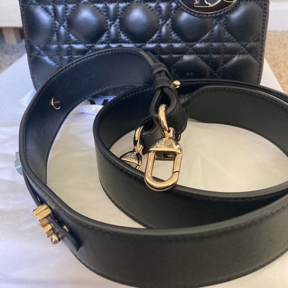 Small Lady Dior My ABCDIOR Bag in Noir with Tonal Enamel D. I. O. R. Charms - Picture 6 of 16